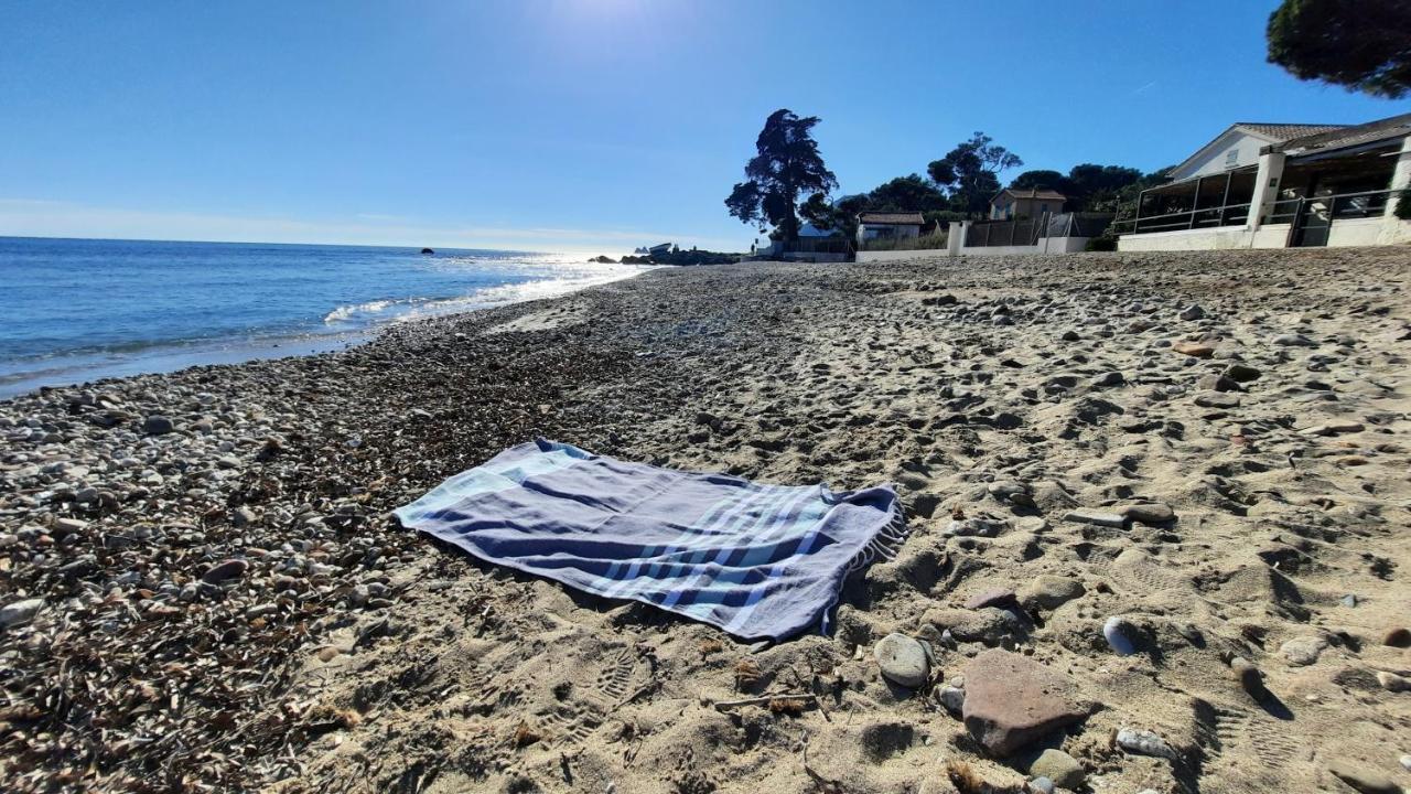 Les Bois Flottes . Plage De La Verne Ла-Сейн-сюр-Мер Экстерьер фото